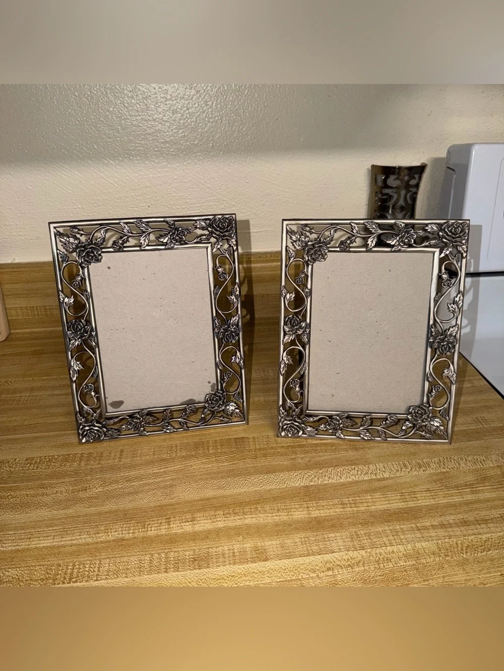 Vintage pewter Ornate Floral Metal Picture Frame - Silver 5x7 NO GLASS